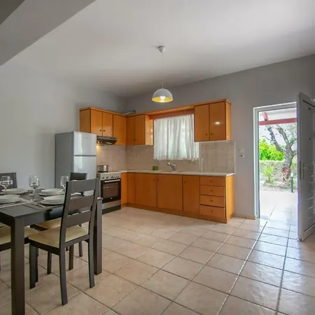 Zantinas Private Unique Homes 度假居 *